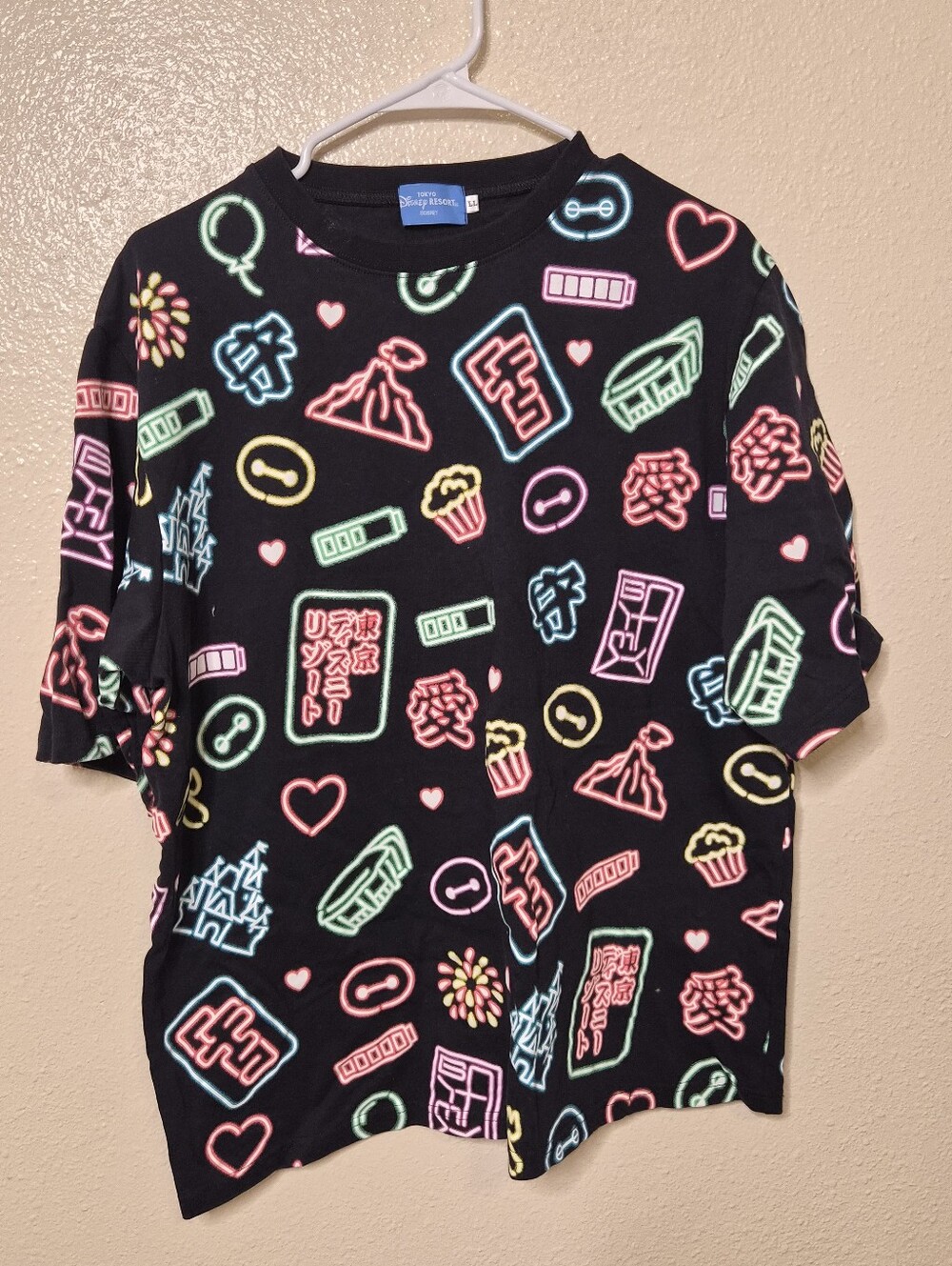 Tokyo Disney Baymax (Big Hero 6) Black Neon Unisex Graphic Tee- NWOT